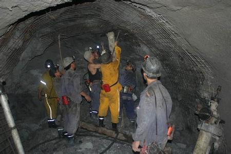 余姚工程爆破中的危险因素分析以及应对工程爆破危险的措施